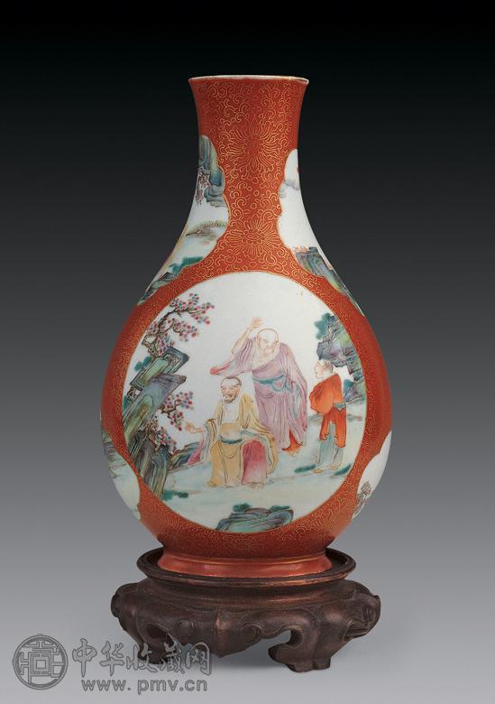民国 珊瑚地描金开光人物纹瓶