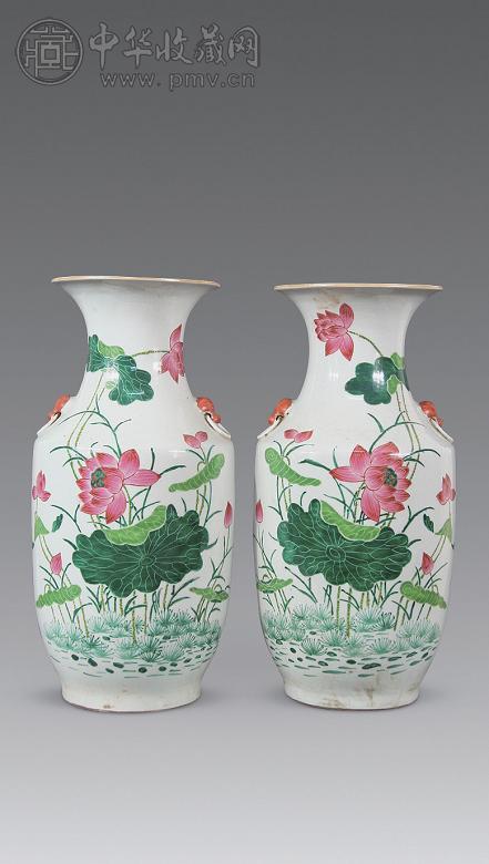 民国 粉彩荷莲纹兽耳瓶(1对)