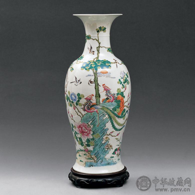 清 粉彩百鸟朝凤纹瓶