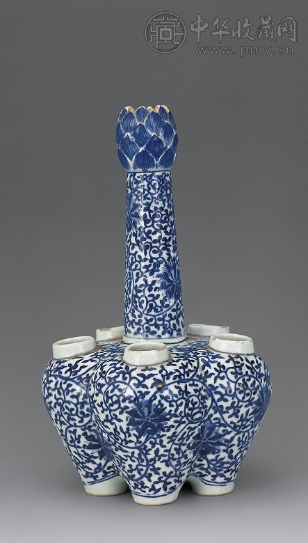 清 青花缠枝五管莲口瓶