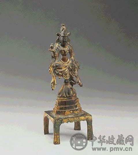 明 铜鎏金仿唐自在观音像