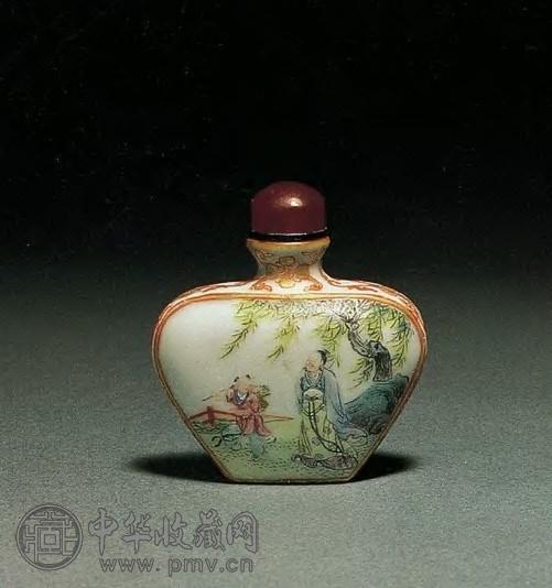 瓷胎粉彩开光绘人物风景鼻烟壶
