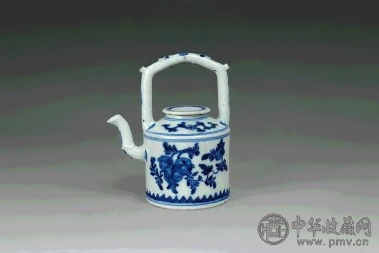 清中期 青花三多纹提梁茶壶