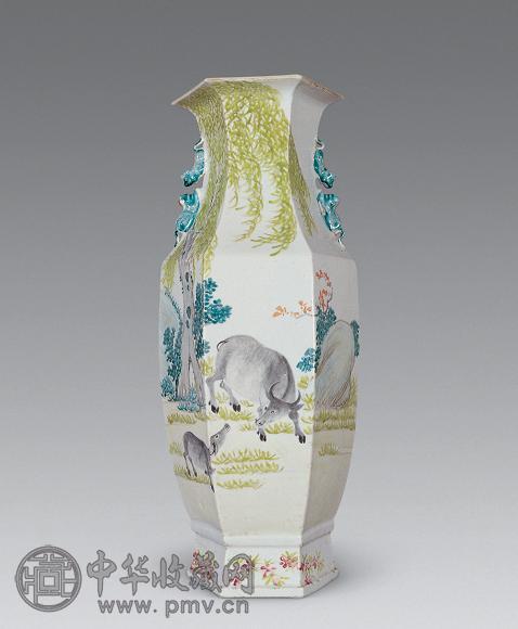 清光绪 浅绛彩牧牛瓶