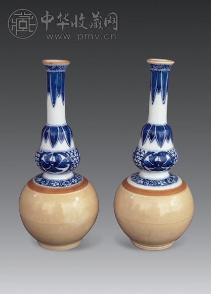 清康熙 青花长颈葫芦瓶(1对)