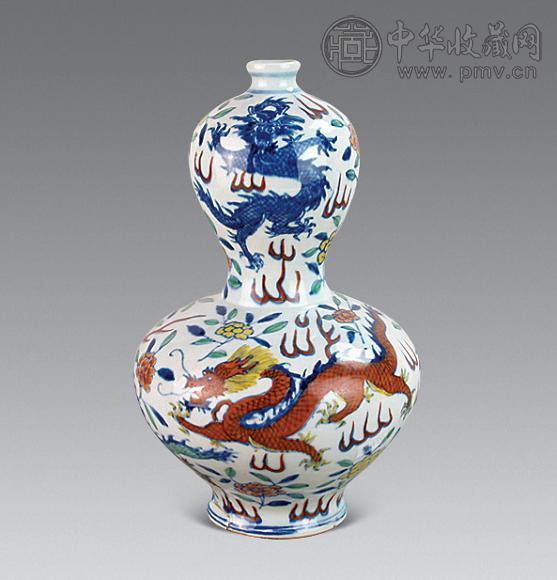 民国 斗彩龙纹葫芦瓶