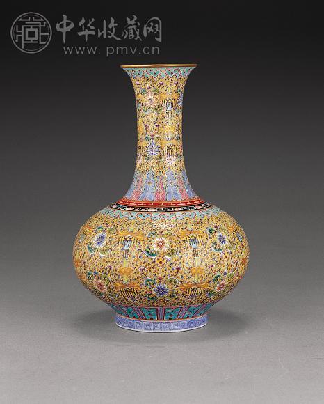 民国 粉彩吉祥纹赏瓶