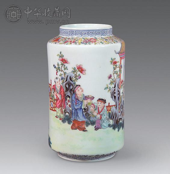 民国 粉彩婴戏纹灯笼瓶