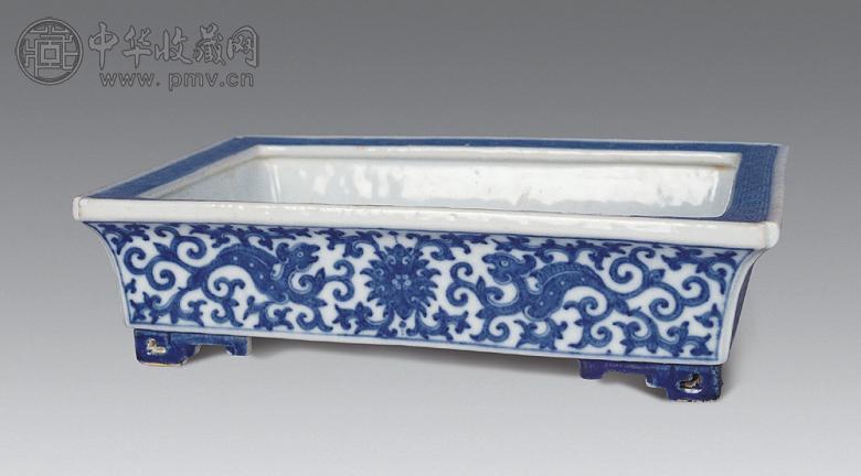 清乾隆 青花夔龙方水仙盆