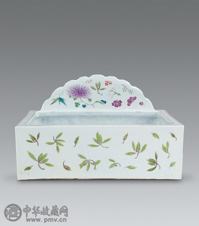 清 粉彩花卉纹笔海