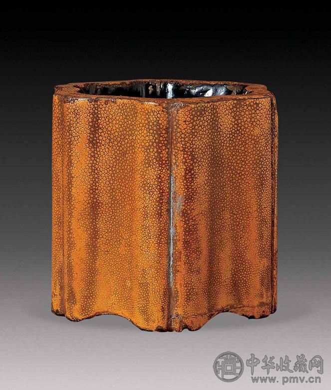 鲨鱼皮六棱笔筒