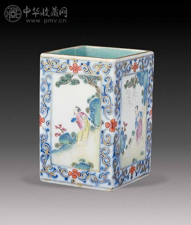 清乾隆 粉彩开光人物描金方笔筒