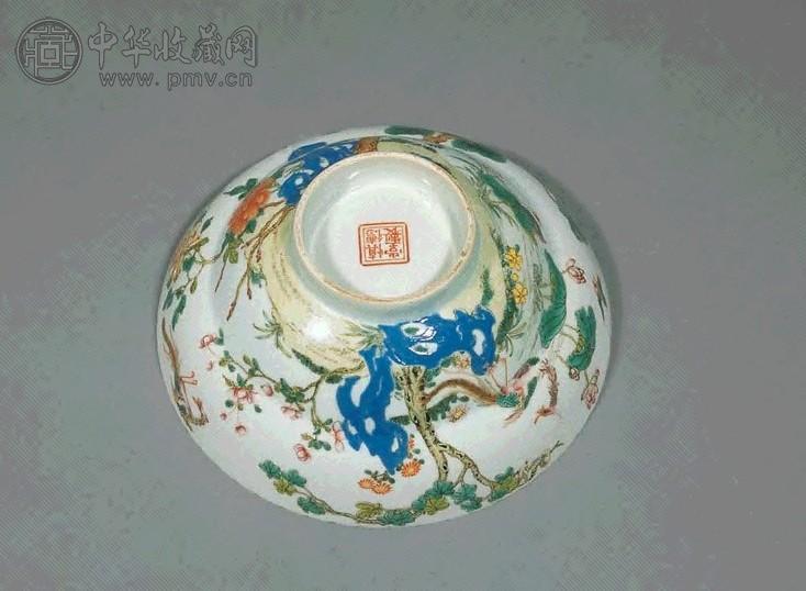 清道光 斗彩缠枝莲纹碗