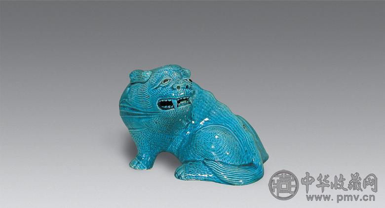 清 孔雀绿瑞兽