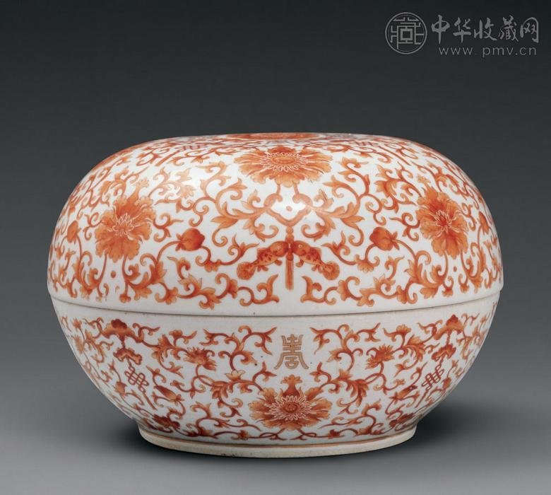 矾红描金缠枝花纹捧盒