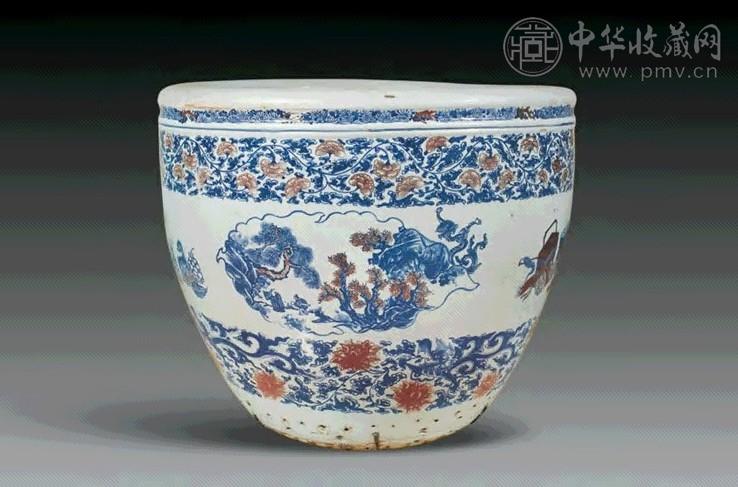 清康熙 青花釉里红开光博古人物大缸