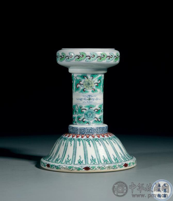清雍正 罕见的斗彩花卉纹烛台