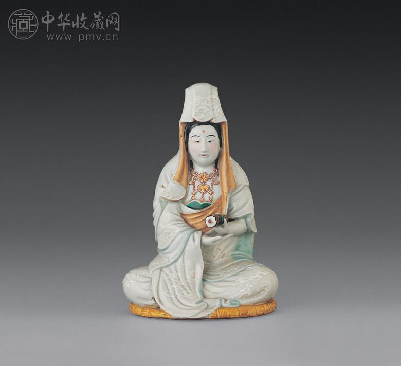 清 粉彩书卷观音像