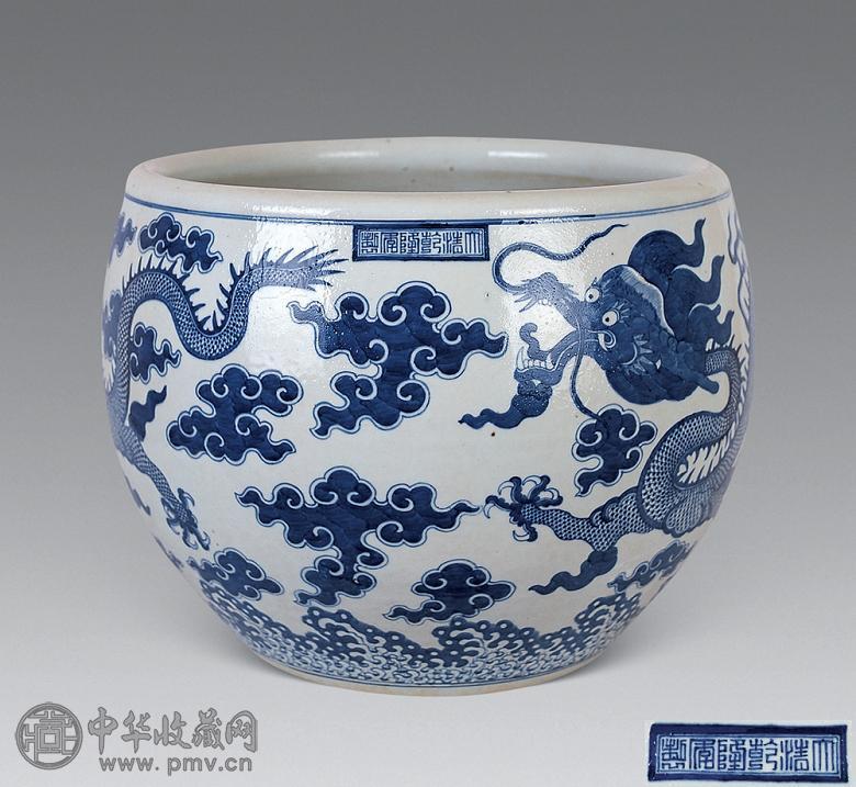 清 青花海水云龙纹缸