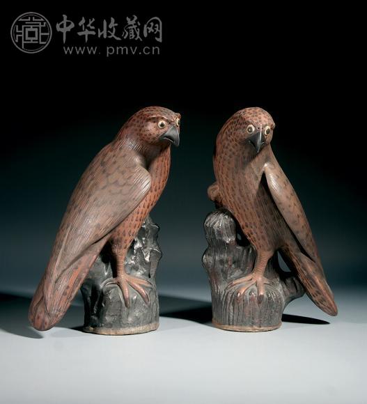 十九世纪 褐釉瓷器鹰像(1对)