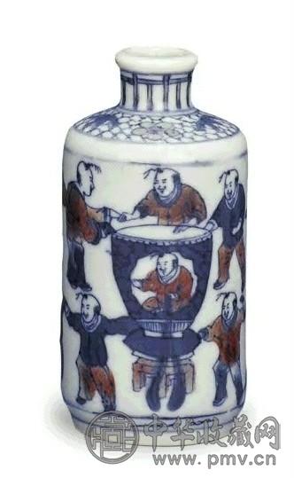 清 雍正 青花釉里红婴戏纹烟壶