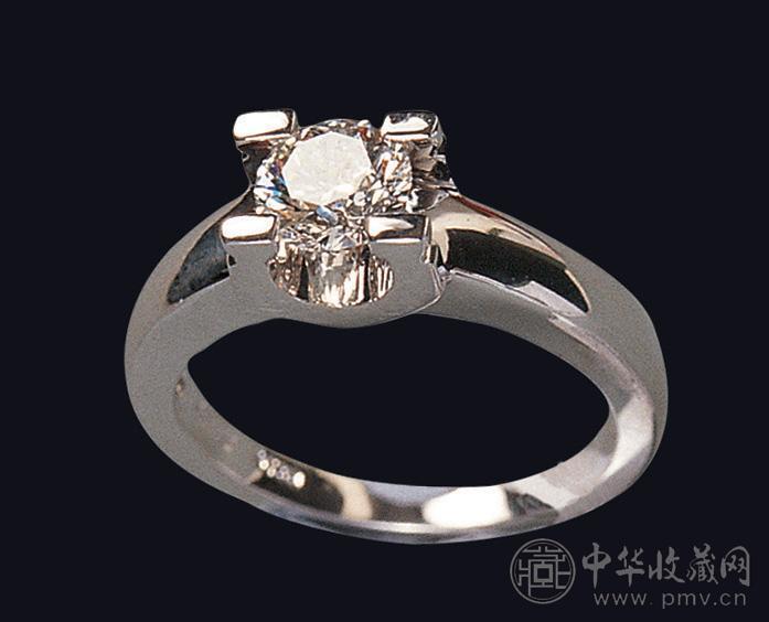 0.72CT18K女钻戒VS2/E