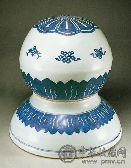 清雍正 青花八宝纹法器