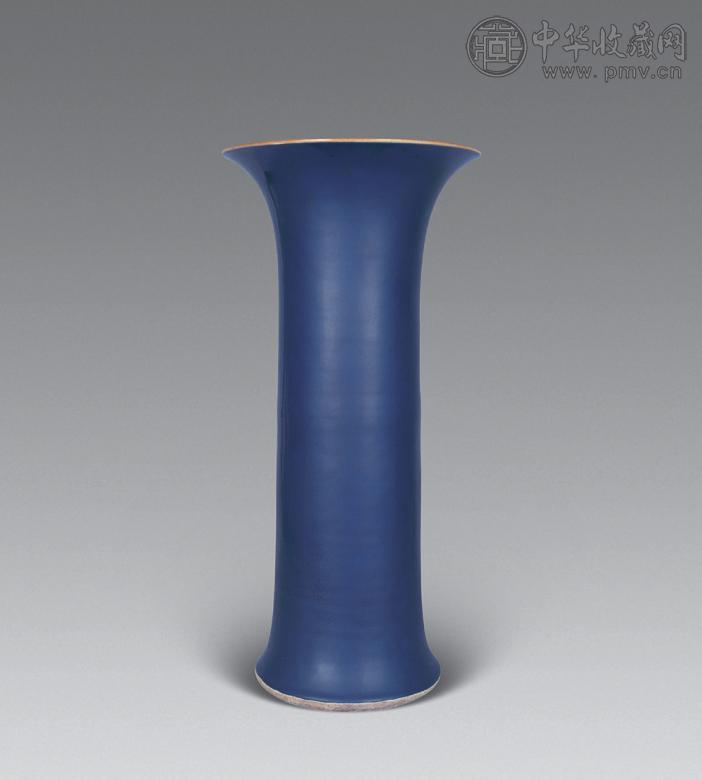 清早期 祭蓝釉大花觚