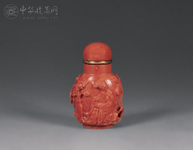 清 珊瑚雕仕女鼻烟壶