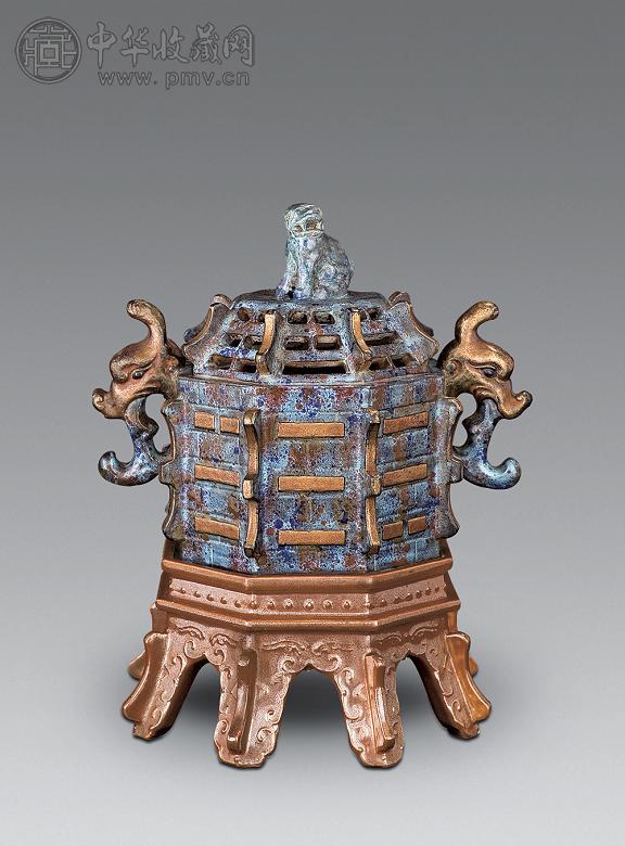 清 炉钧釉钟形香熏