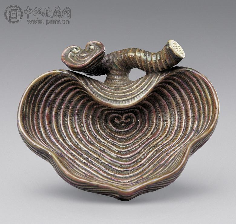 清中期 彩釉灵芝形笔舔