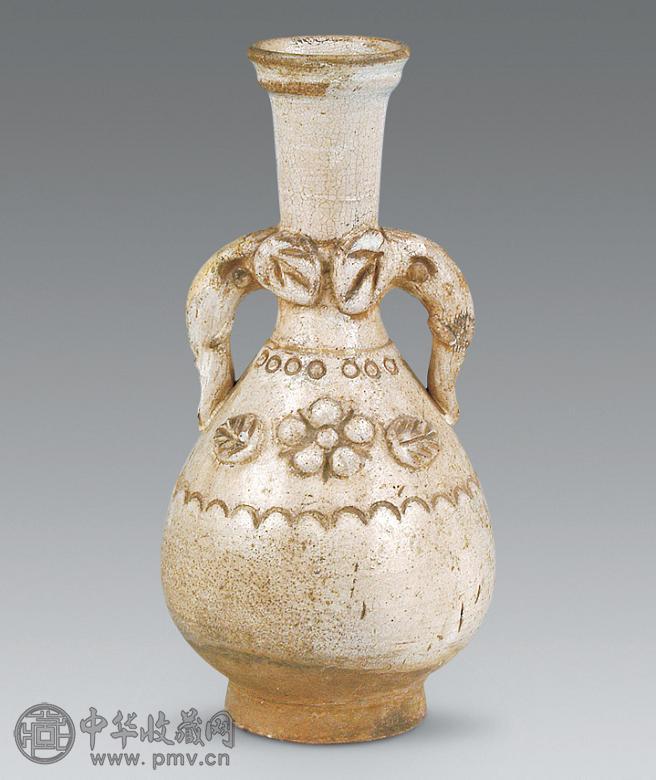 明 乳白釉双耳瓶