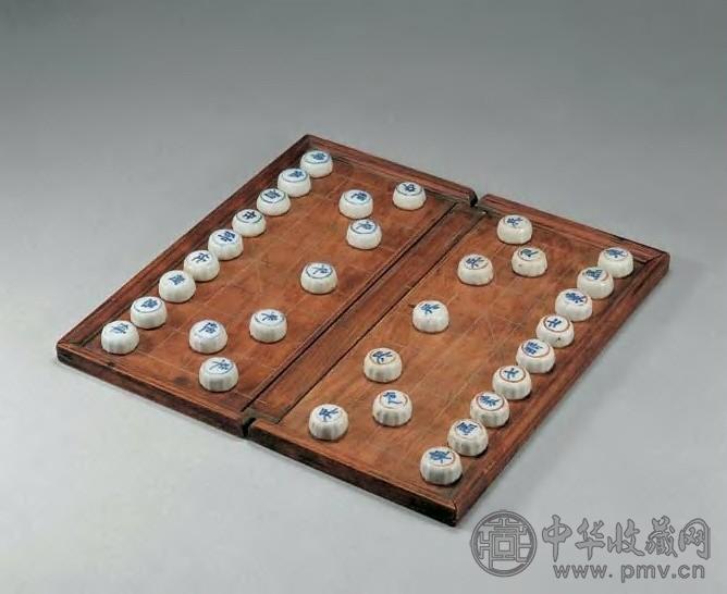 明 青花瓷象棋子(1套)
