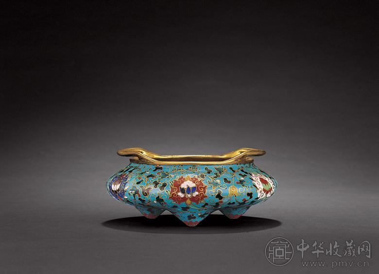 明十五/十六世纪 掐丝珐琅缠枝莲纹乳足炉