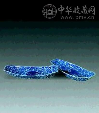 清雍正 青花团鹤茶船(2件)