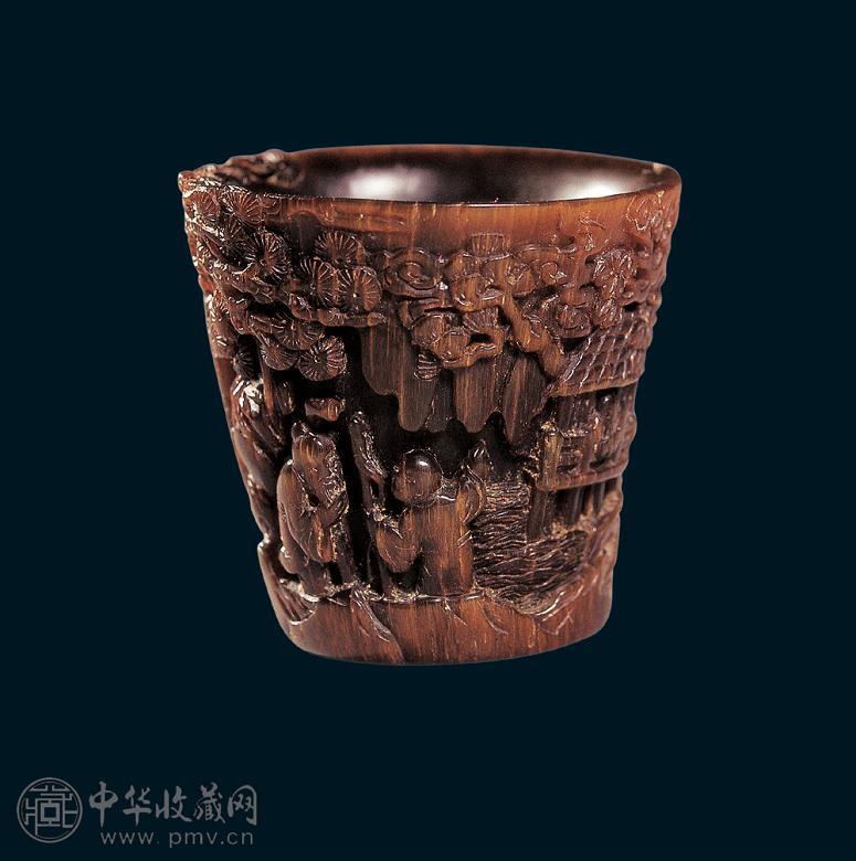 清 犀角雕松下高士杯