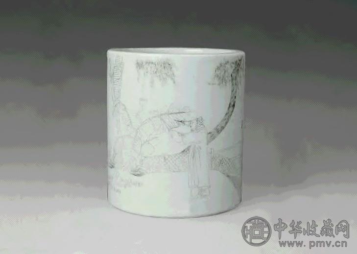 清光绪 刻瓷人物笔筒