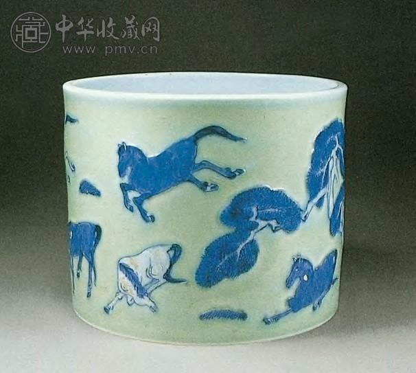 清康熙 釉下三彩八骏图笔筒