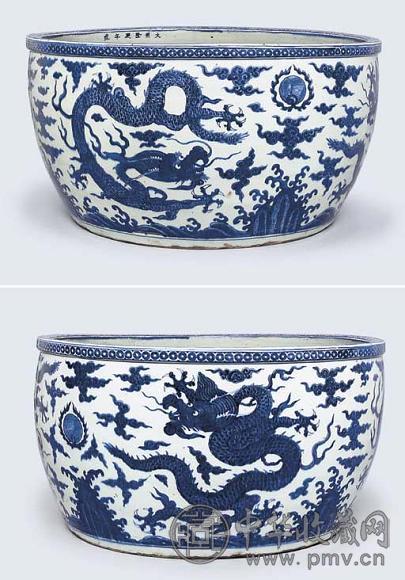 明代隆庆青花龙纹大缸