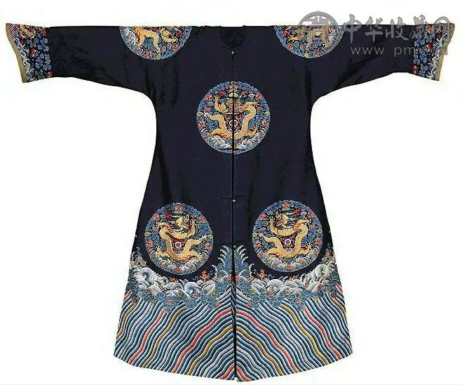 清同治 石青地纱绣八团云龙纹男吉服褂