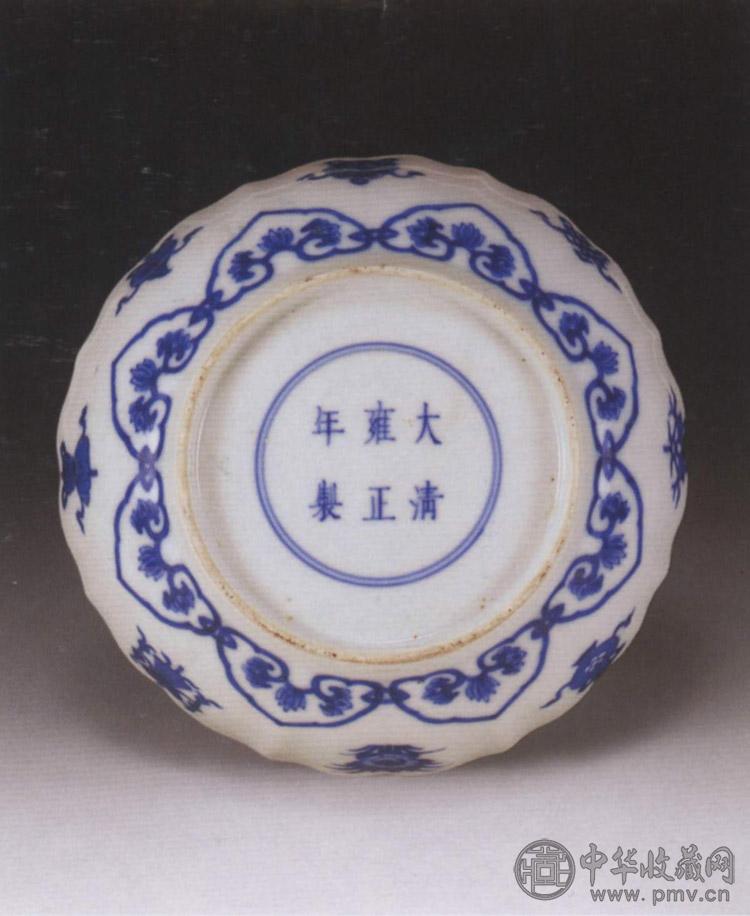 清雍正 青花八宝纹花口盘