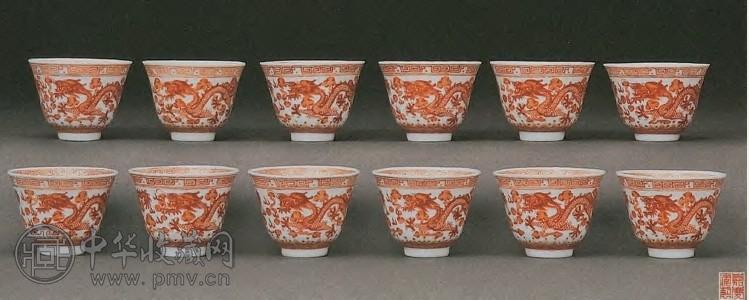 清嘉庆 梵红双龙戏珠纹杯(1套12件)