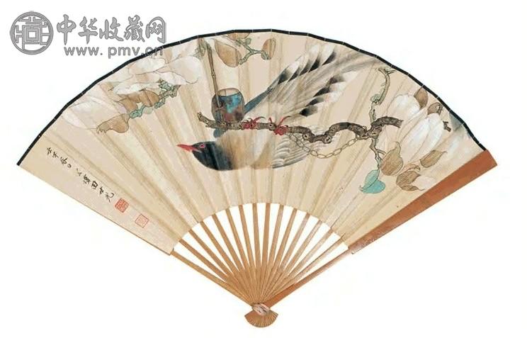 田世光 1942年作 玉兰孤雀 成扇 设色纸本